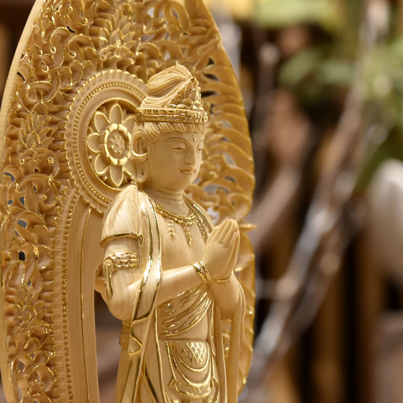 楽天市場】木彫り仏像 【合掌観音菩薩（聖観音菩薩）】 桧木 唐草光背