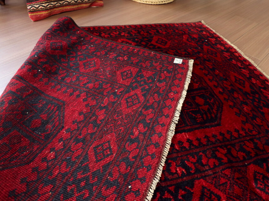 楽天市場】手織り絨毯 赤 トルクメン エルサリ族 131×101cm 【OUTLET