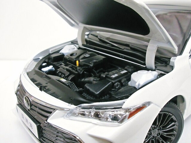 楽天市場】TOYOTA特注 1/18 トヨタ アバロン (ホワイト) 2018 AVALON