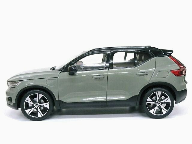 楽天市場】VOLVO特注 1/18 ボルボ XC40 リチャージ (グリーン) 2023