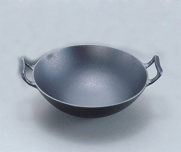 楽天市場】南部鉄器鉄鍋 『 中華鍋深型（小） 』 岩鋳 日本製 21053
