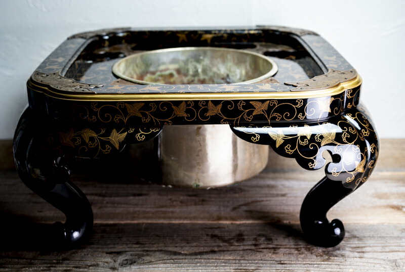 楽天市場】骨董○金蒔絵唐草文大名火鉢○ | 江戸時代-18-19世紀頃
