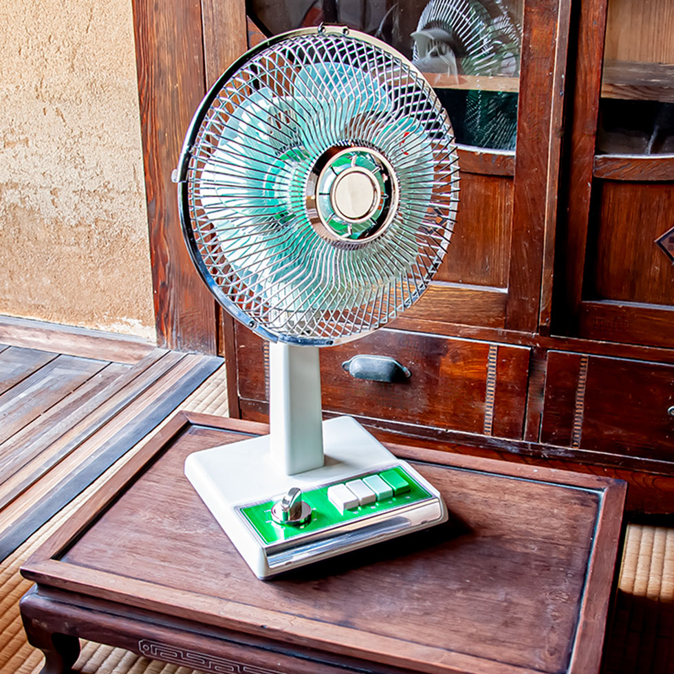 楽天市場】【メーカー公式】 25年製 コイズミ ミニ扇風機 扇風機