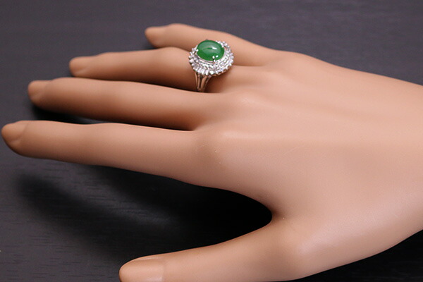 楽天市場】艶と光沢が魅力 ヒスイ 翡翠 リング/指輪 プラチナ PT900