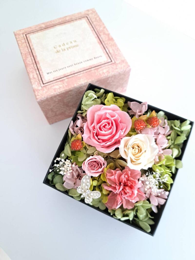 楽天市場】フラワーボックス プリザーブドフラワー ギフト 夏 誕生日