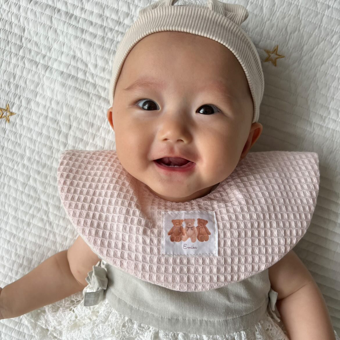 楽天市場】くま耳 スタイ 名入れスタイ Bear 名入れ無料 出産祝い 1歳