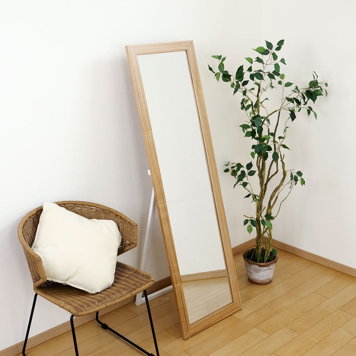 楽天市場】スタンドミラー 全身 木枠 飛散防止 45×147cm （ 姿見 鏡