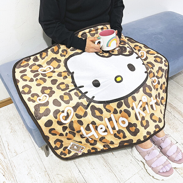 楽天市場】サンリオ ハローキティ ふわふわブランケット ブラウン