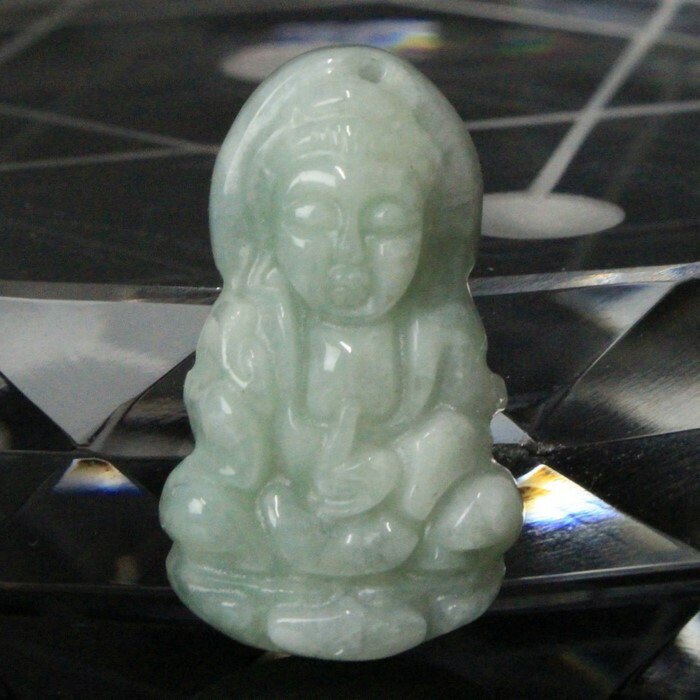 楽天市場】翡翠 お守り 観音様 彫刻｜ジェダイト ヒスイ ひすい 原石