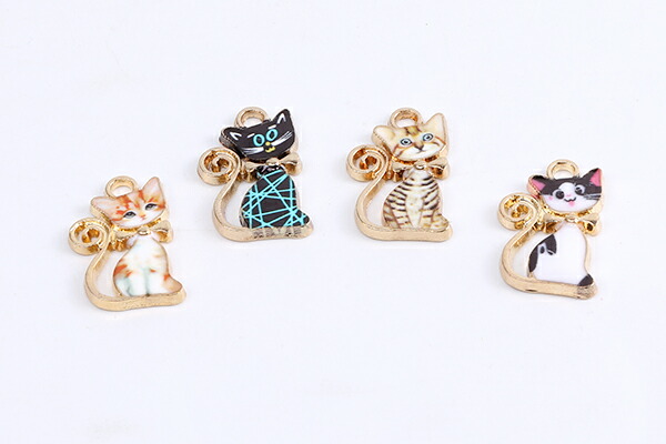 楽天市場】レジンチャーム 猫チャーム 全6種 カン付き ゴールド