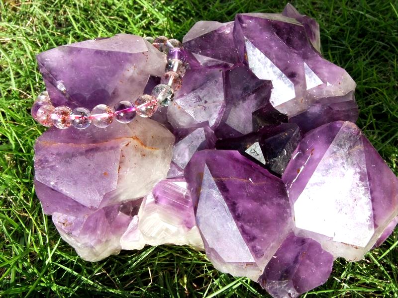 超特大アメジストクラスター 30㎏ 愛の守護石、第六感を高め 邪悪な
