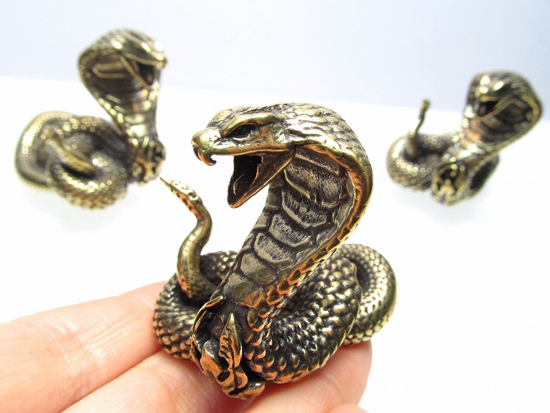 楽天市場】○【蛇 置物】重さ85-90g 高さ40mm前後 縁起物 幸運の
