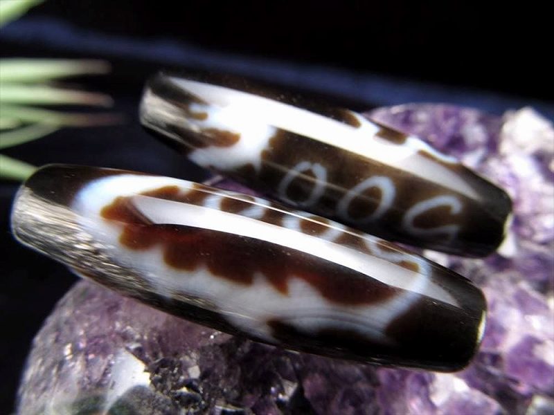 楽天市場】○A至純天珠 【龍水蓮花三眼天珠(りゅうすいれんかさんがん