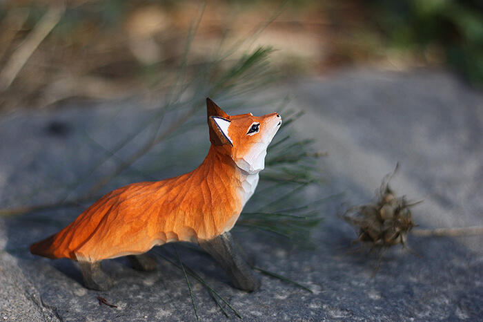 楽天市場】キツネ 木彫り きつね 狐 オブジェ 置物 手作り 木製