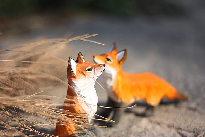楽天市場】キツネ 木彫り きつね 狐 オブジェ 置物 手作り 木製