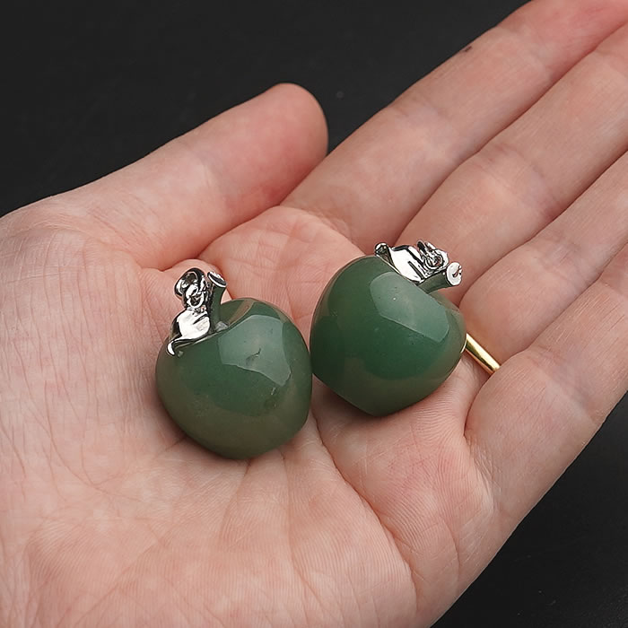 楽天市場】アベンチュリン りんご型 ペンダントトップ ネックレス