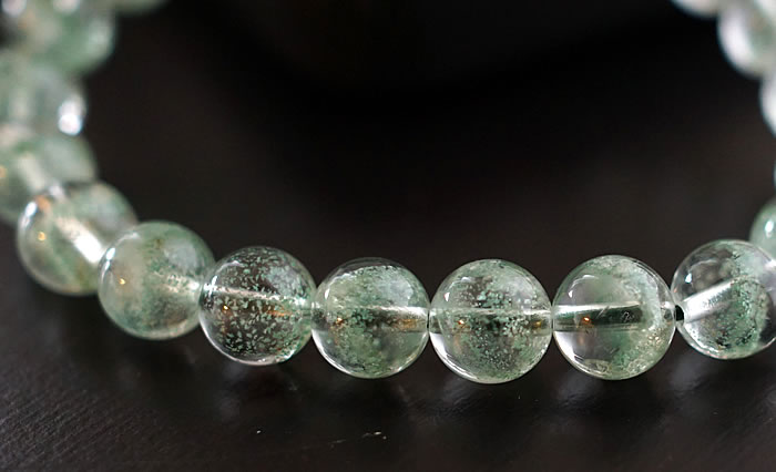 楽天市場】【希少水晶/一点もの】高品質グリーンガーデンクォーツ 8.5