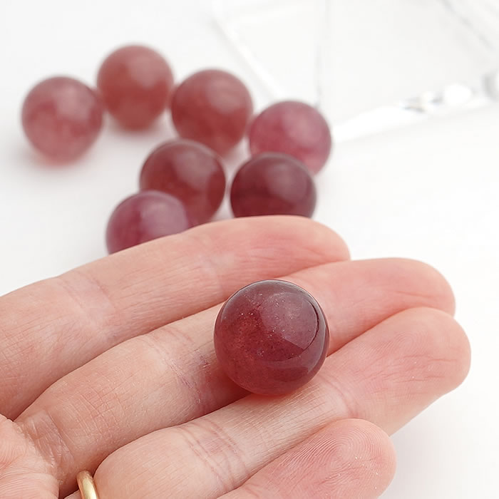 楽天市場】ストロベリークォーツ 丸玉 15mm 1個売り アフリカン