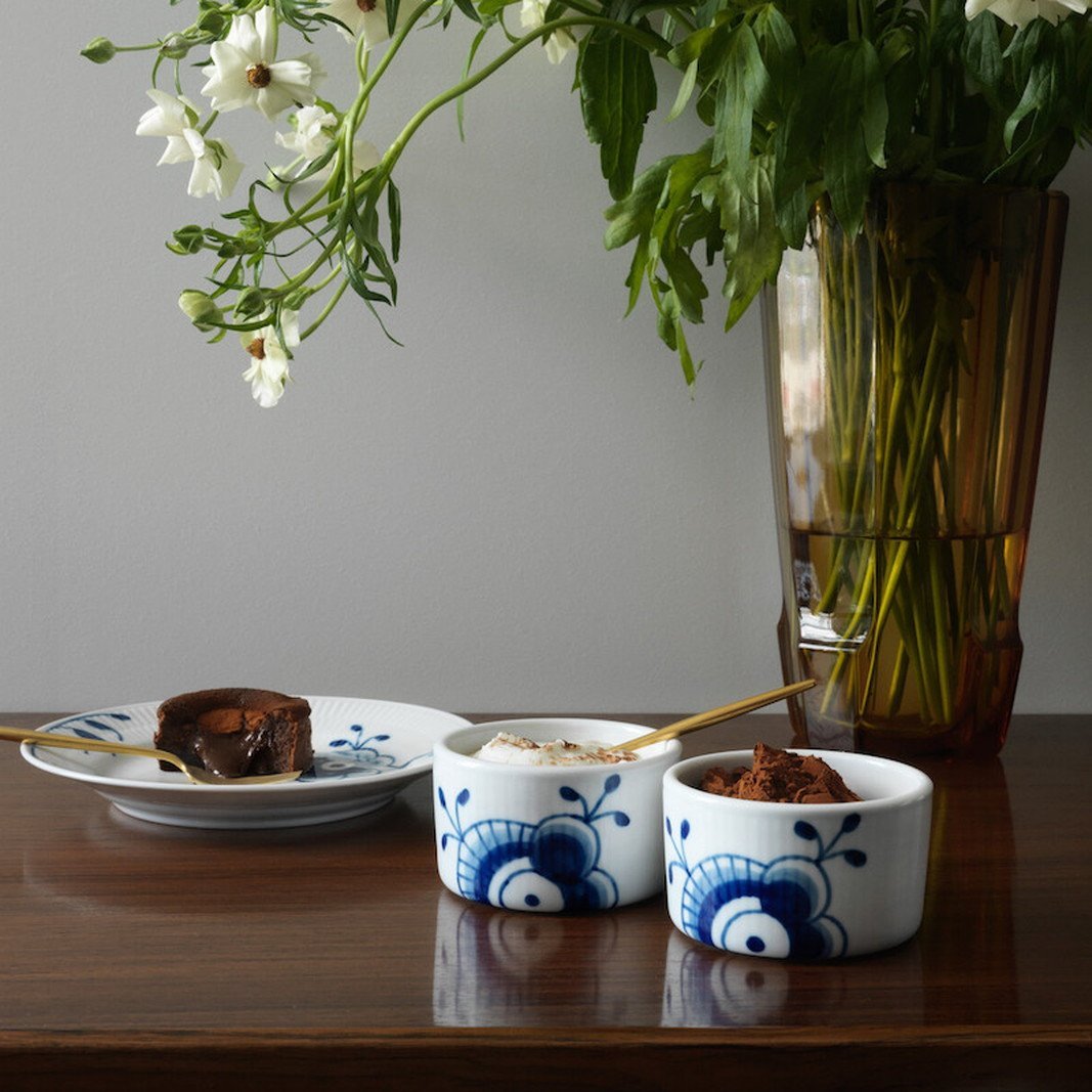 ROYAL COPENHAGEN｜[公式] ブルーフルーテッド メガ オーブンウェア