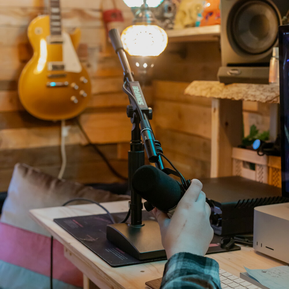 楽天市場】Shure by Gator 卓上マイクスタンド ブームタイプ 角型