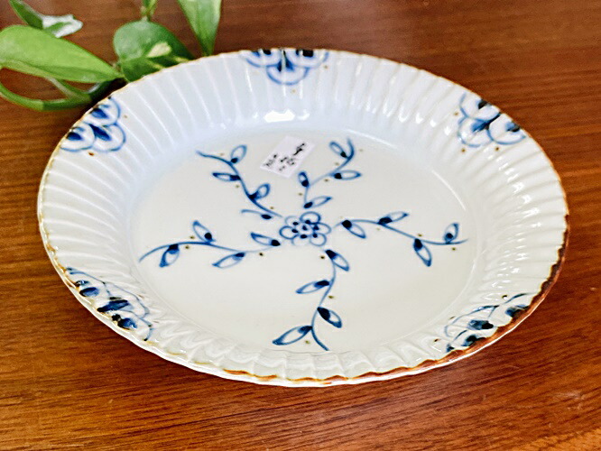 楽天市場】和食器 有田焼 つる花唐草 渕彫皿 取り皿 銘々皿 モダン