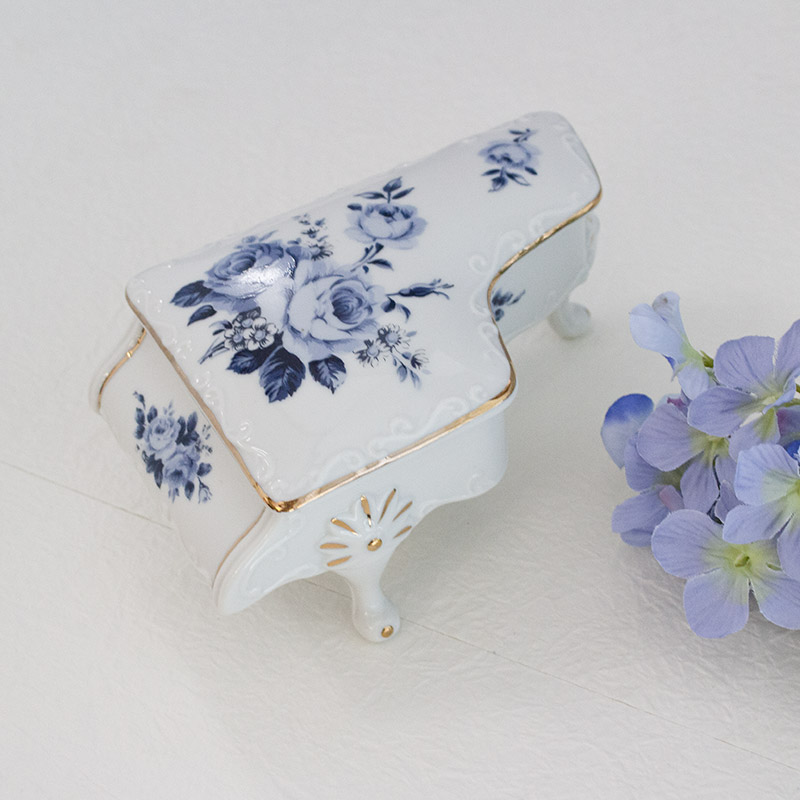 楽天市場】【アウトレット】陶器ピアノ小物入れ&灰皿（ブルーフラワー