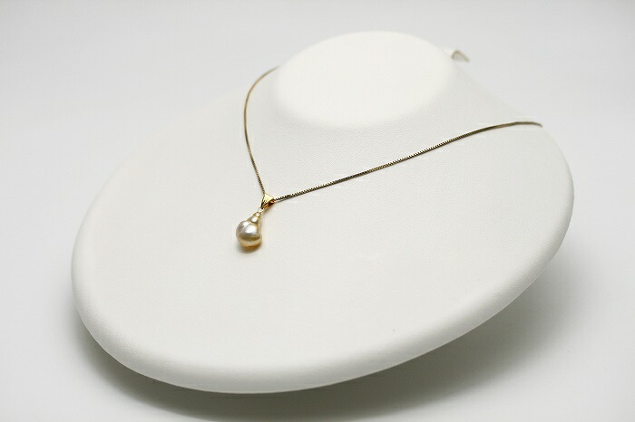 楽天市場】南洋白蝶真珠パールペンダントトップ ケシ 13×9mm