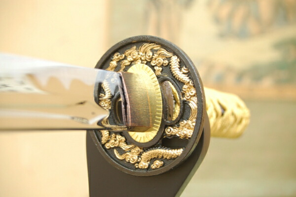 楽天市場】模造刀 日本刀 彫金 竜・金（小刀） 豪華彫金入り（刀身龍彫