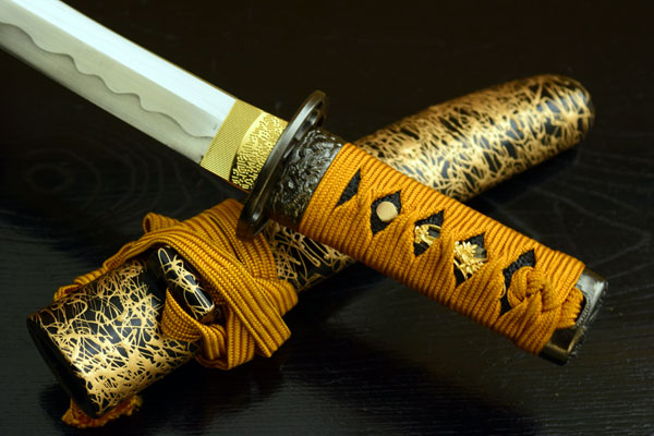 楽天市場】模造刀 美術刀 懐剣 短刀 金雲鞘 金糸下緒-美術刀仕様- 職人