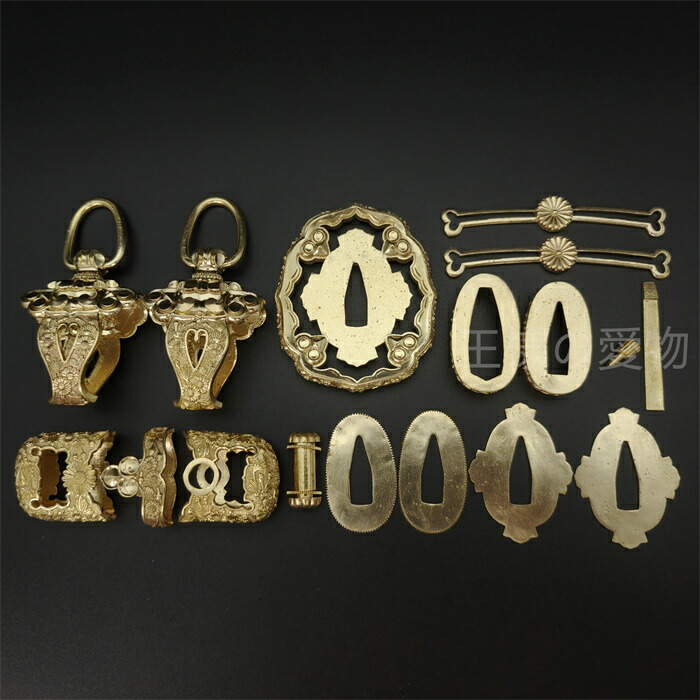 楽天市場】元帥刀 御の刀 金具 菊紋 刀鍔 目貫 縁頭 切羽 鐺 柄鞘一式