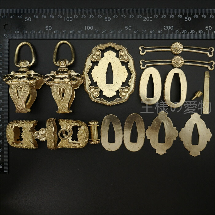 楽天市場】元帥刀 御の刀 金具 菊紋 刀鍔 目貫 縁頭 切羽 鐺 柄鞘一式