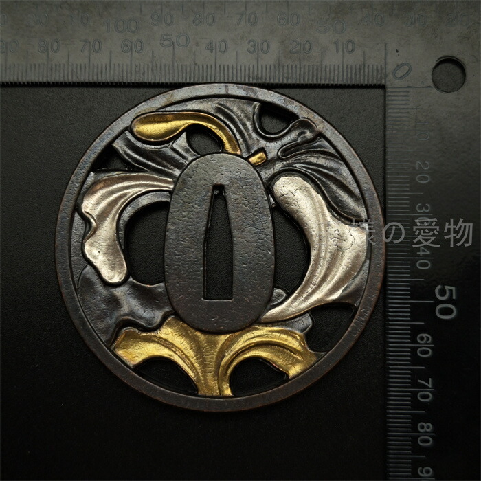 楽天市場】日本刀装具 刀鍔 百合の図 銅地 金工 細工 鍔 つば 居合用