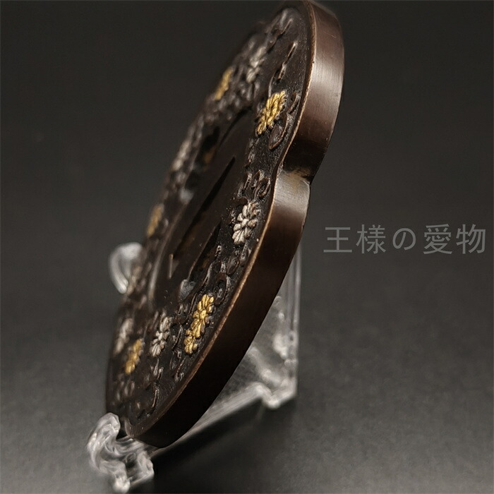 楽天市場】刀鍔 唐草菊紋の図 銅製 日本刀装具 鍔 つば ツバ 刀の鍔