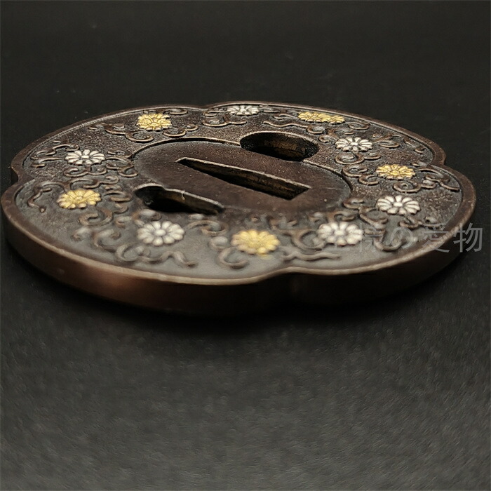 楽天市場】刀鍔 唐草菊紋の図 銅製 日本刀装具 鍔 つば ツバ 刀の鍔