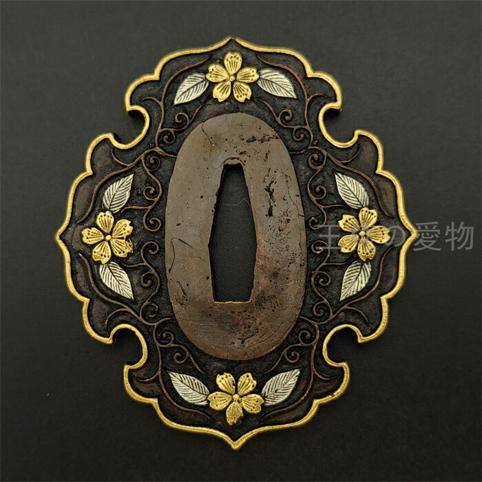 楽天市場】日本刀装具 刀鍔 唐草桜図 銅地 金工 細工 鍔 つば 居合用