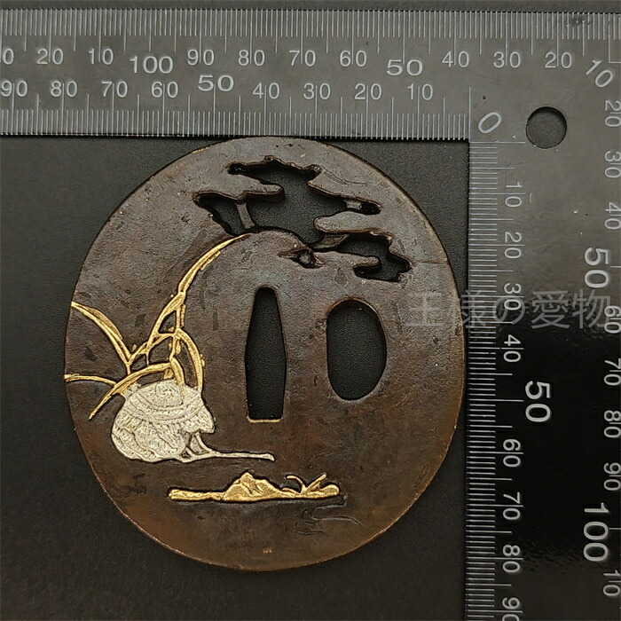 楽天市場】日本刀装具 月下孤狼の図 刀鍔 銅地 細工 絵金銀 鍔 刀の鍔