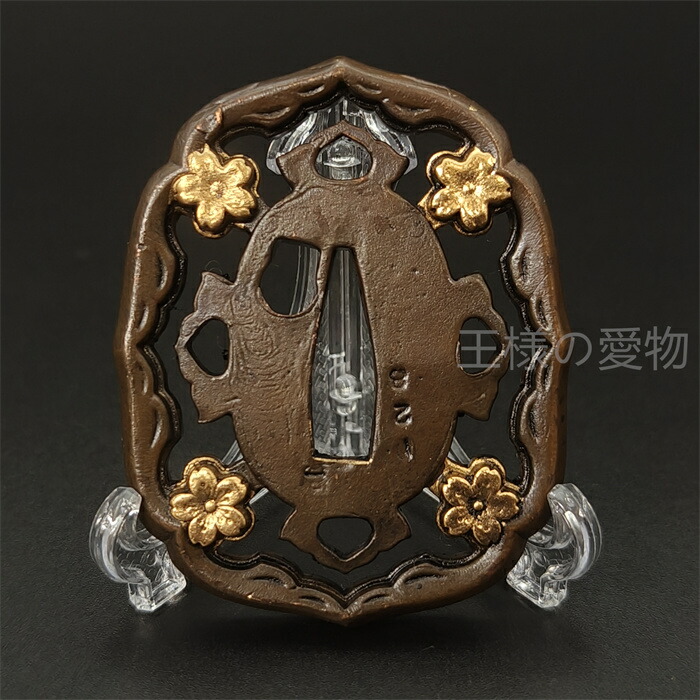 楽天市場】日本刀装具 軍刀拵の図 刀鍔 銅地 細工 絵金銀 鍔 刀の鍔