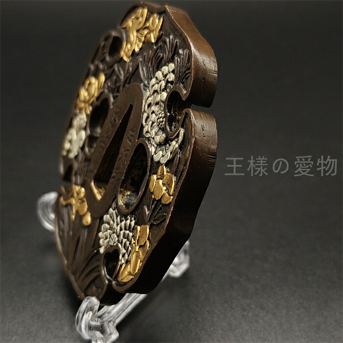 楽天市場】日本刀装具 刀鍔 花草図 銅地 金工 細工 鍔 つば 居合用