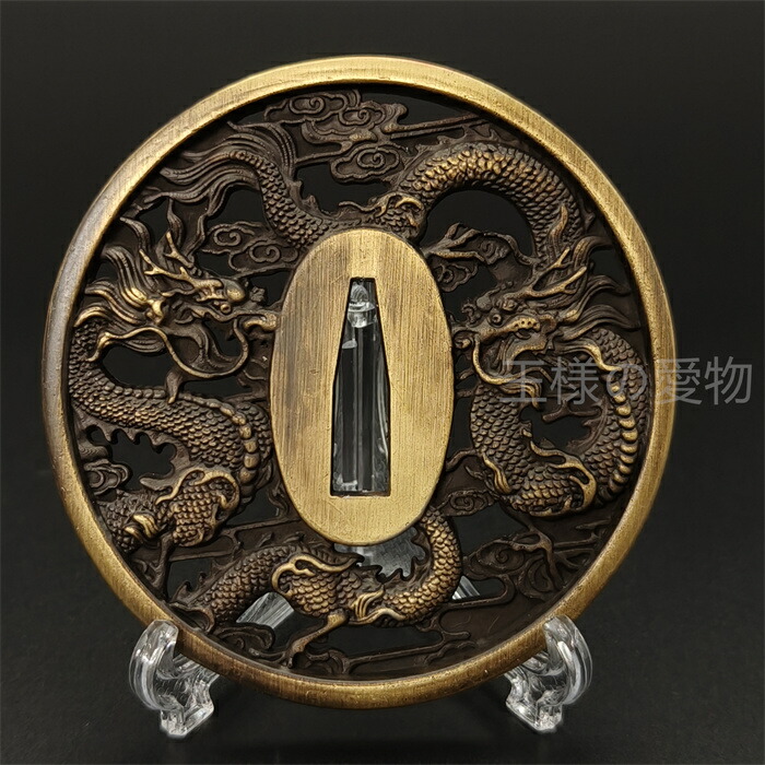 楽天市場】日本刀装具 刀鍔 双龍図 合金製 金工 細工 鍔 つば 居合用