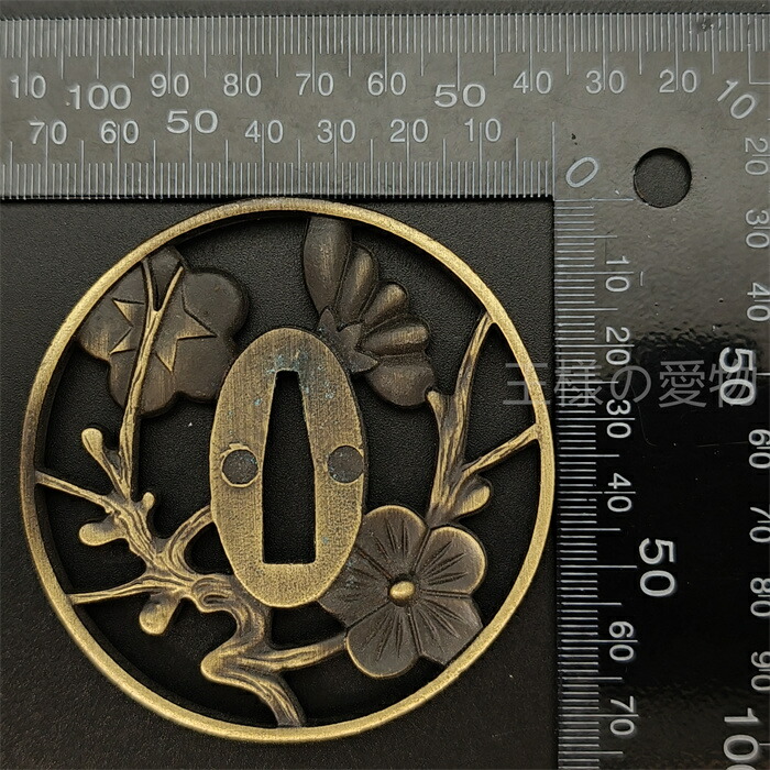 楽天市場】日本刀装具 刀鍔 桜図 合金製 金工 細工 鍔 つば 居合用