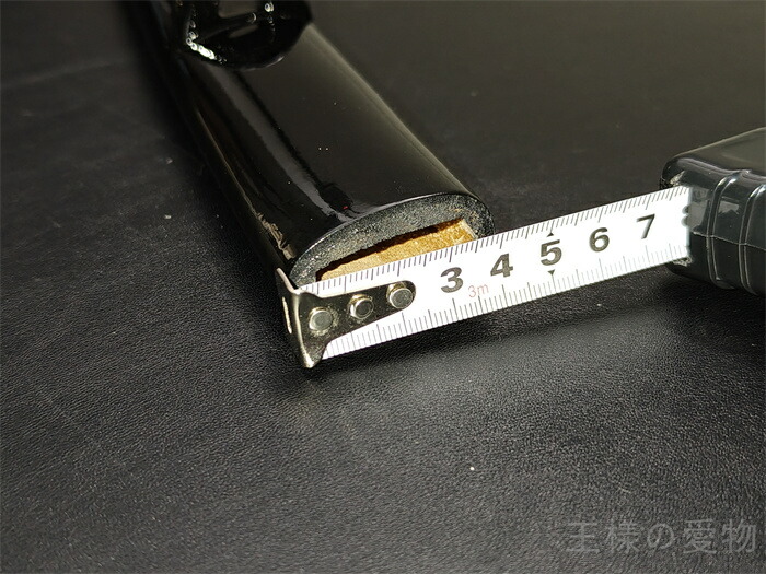 楽天市場】日本刀装具 彫刻の鞘 黒色鞘 家紋図 五七の桐 大刀 打刀