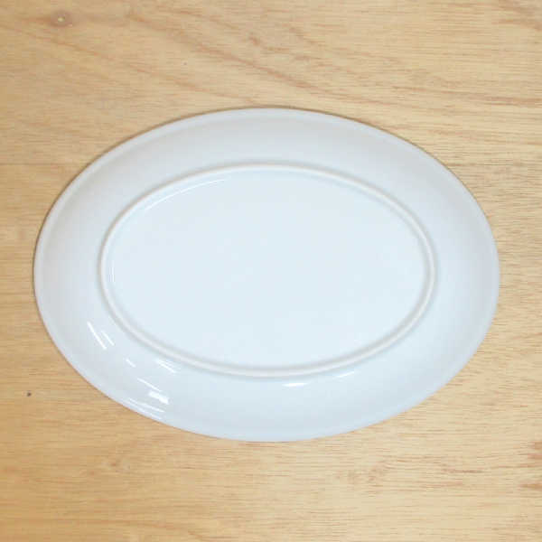 楽天市場】【まとめ買いで割引】楕円皿 23cm メタプラター 玉渕 白中華