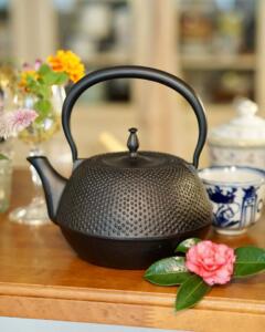 楽天市場】南部アラレ 1.5L 南部鉄器 鉄瓶 やかん 鉄製 日本製 鉄分