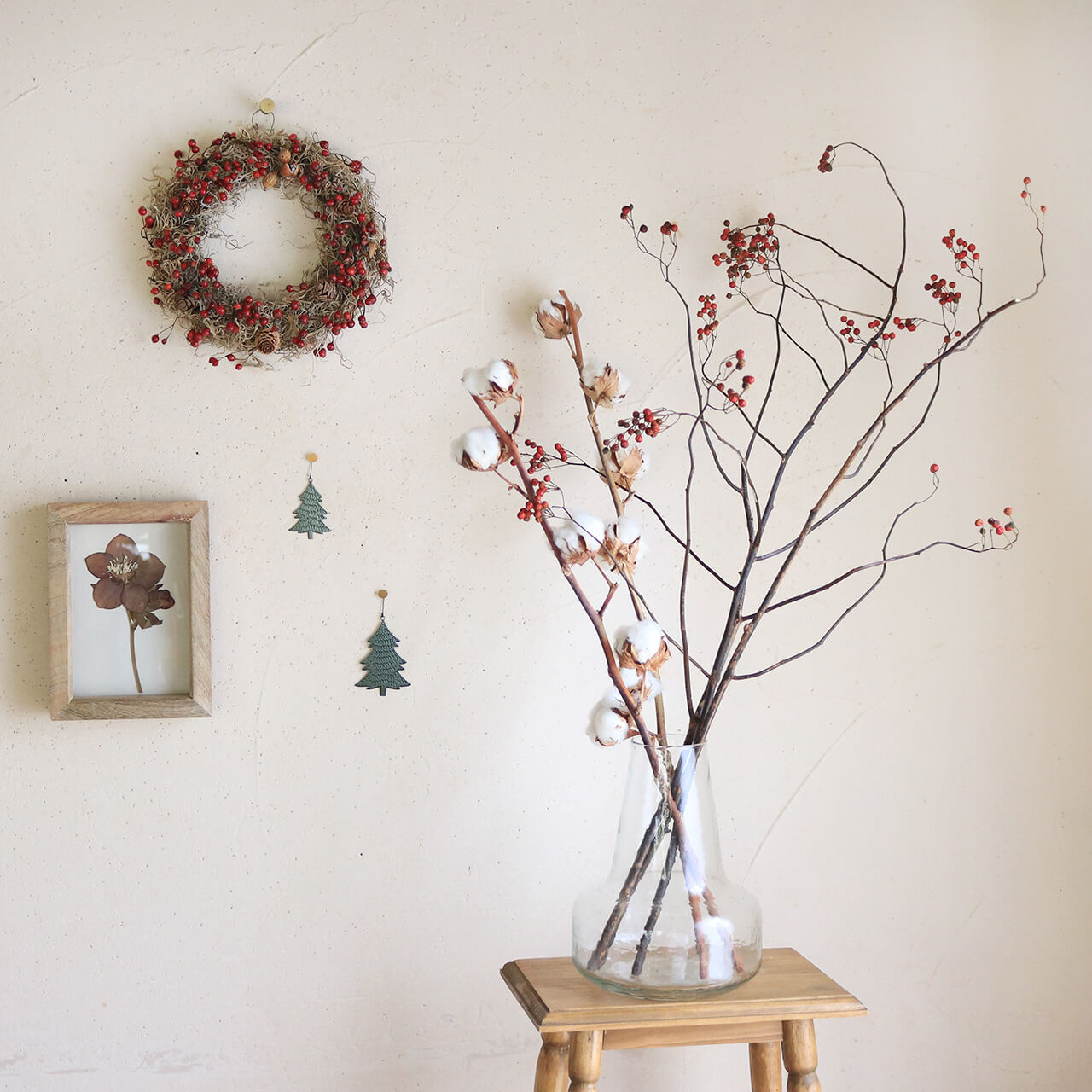 楽天市場】野バラの実のリース ◇大人気の野バラの実のシックで大人っ