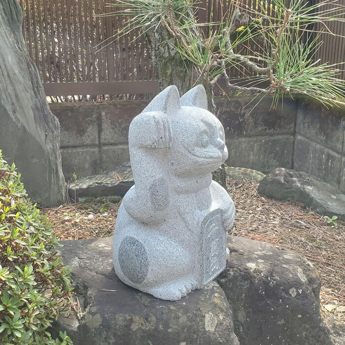 楽天市場】【送料無料】御影石の招き猫千客万来”で商売繁盛！猫の置物