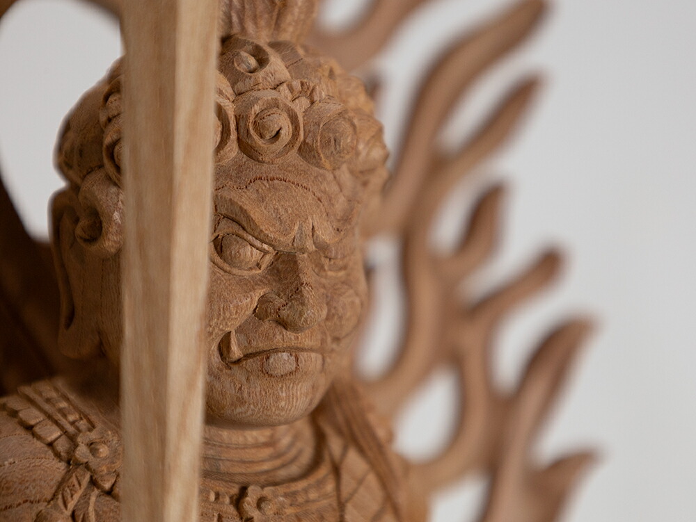 楽天市場】【総高34cm】不動明王 木彫 仏像一刀彫 / 素材：欅（縁起物