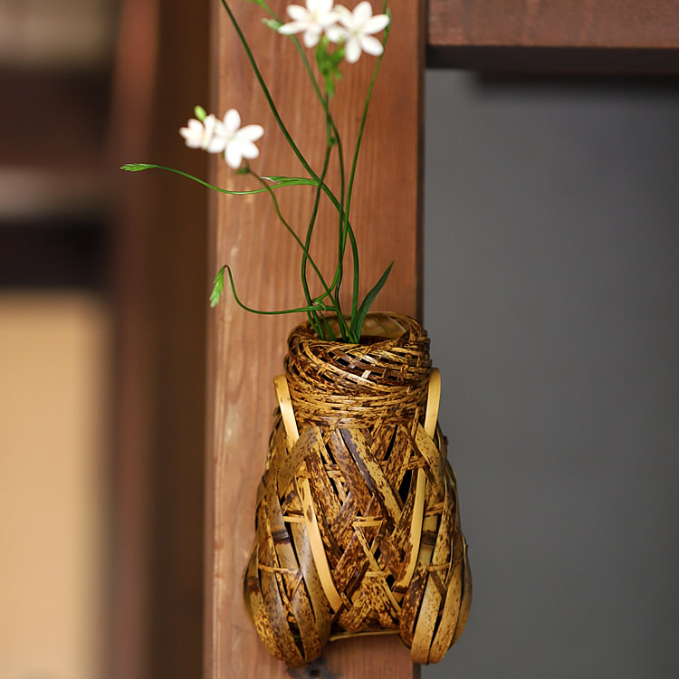 楽天市場】虎竹掛け花籠 蝉 : 虎斑竹専門店 竹虎