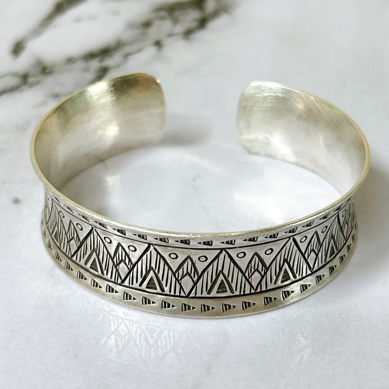 楽天市場】【送料無料】カレンシルバー カレン族バングル シルバー925