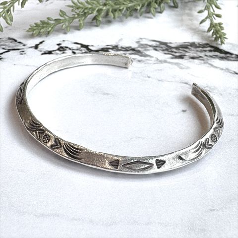 楽天市場】【送料無料】カレンシルバー カレン族バングル シルバー925