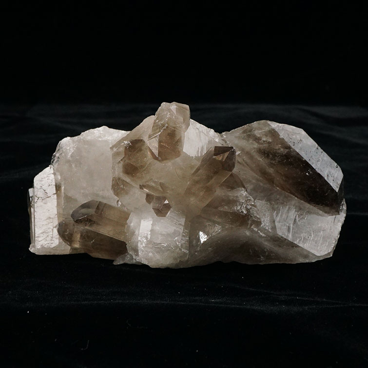 楽天市場】スモーキークォーツ クラスター 原石 黒水晶 モリオン 煙